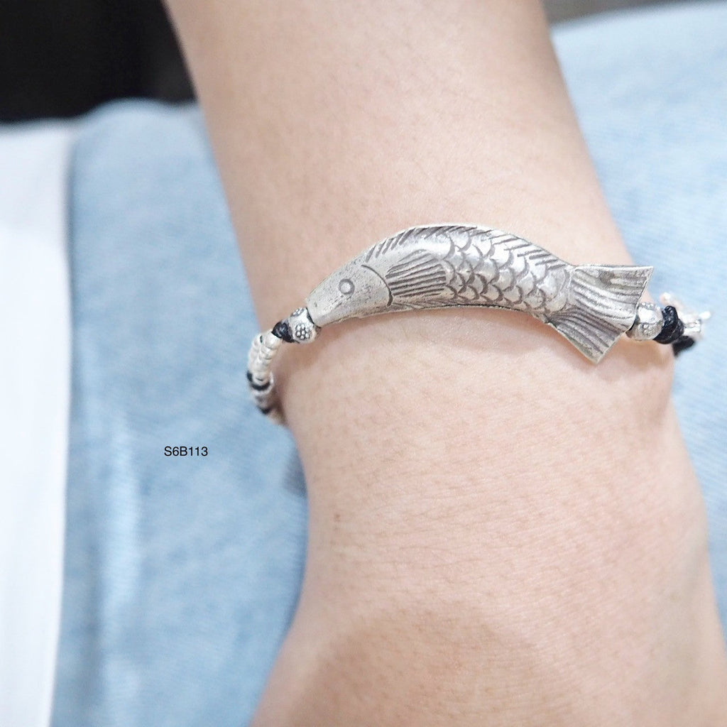 You found your perfect handmade bracelet.