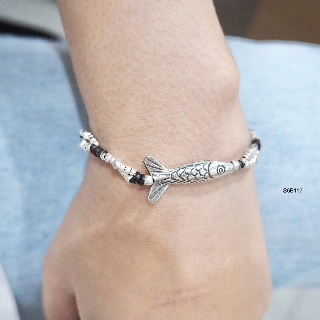 Start your collection with this bracelet.