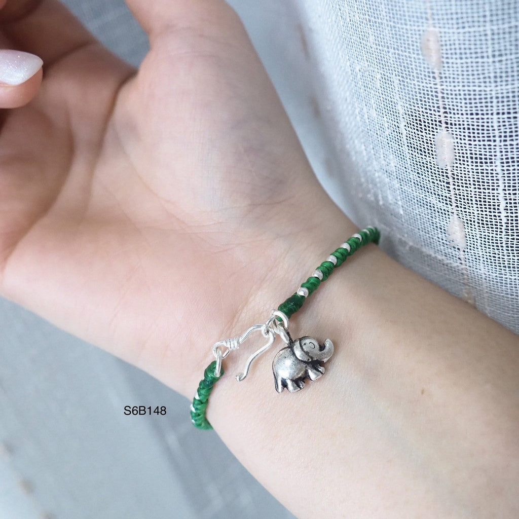 That beautiful, soft silver glow on this bracelet.