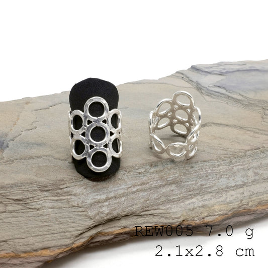Built to last, designed to impress. Add this silver ring to cart.