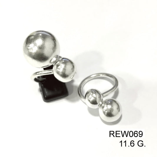 Handcrafted perfection. Find your forever silver ring.