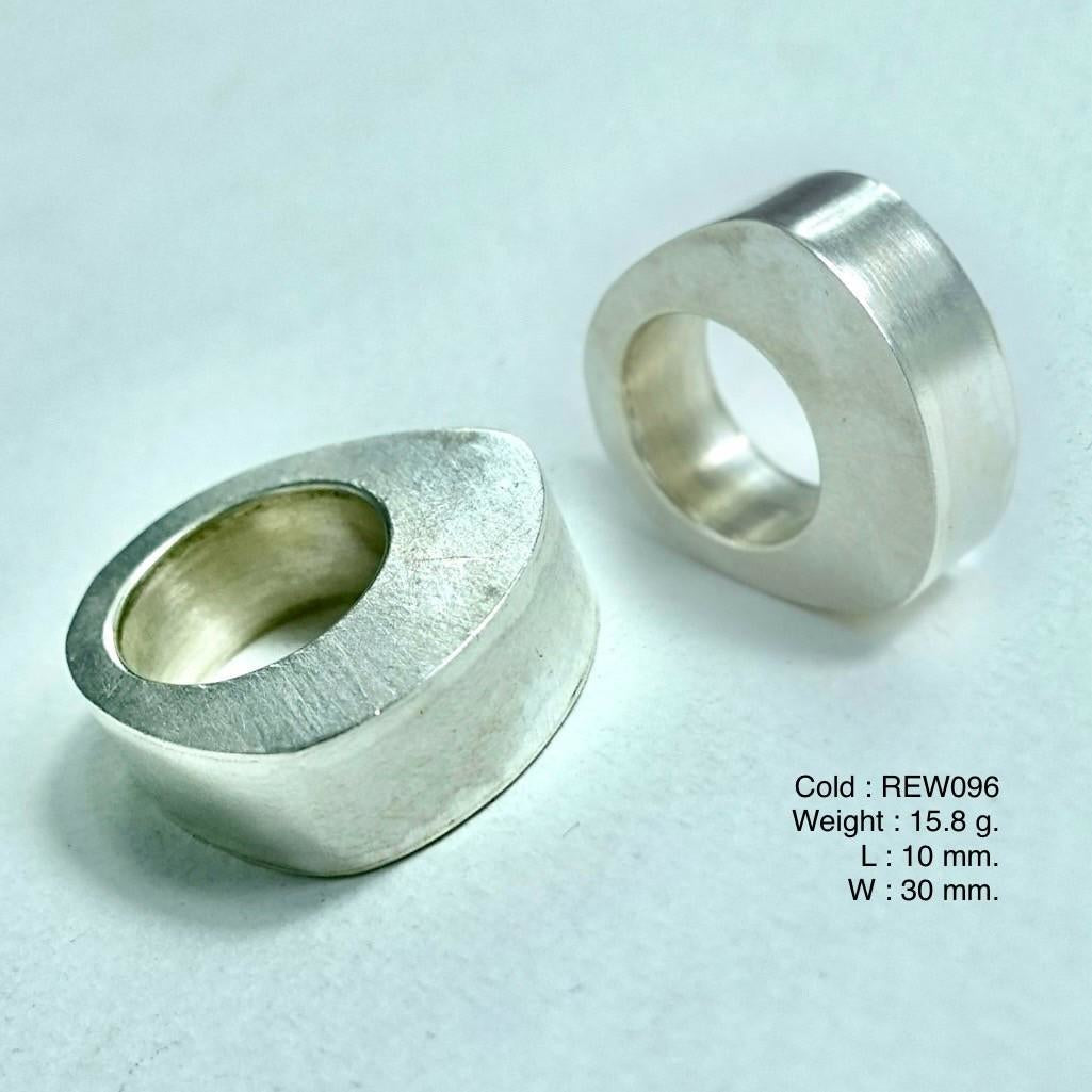 This silver ring tells a story.