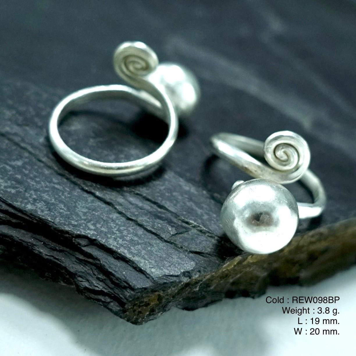 The artisan silver ring.