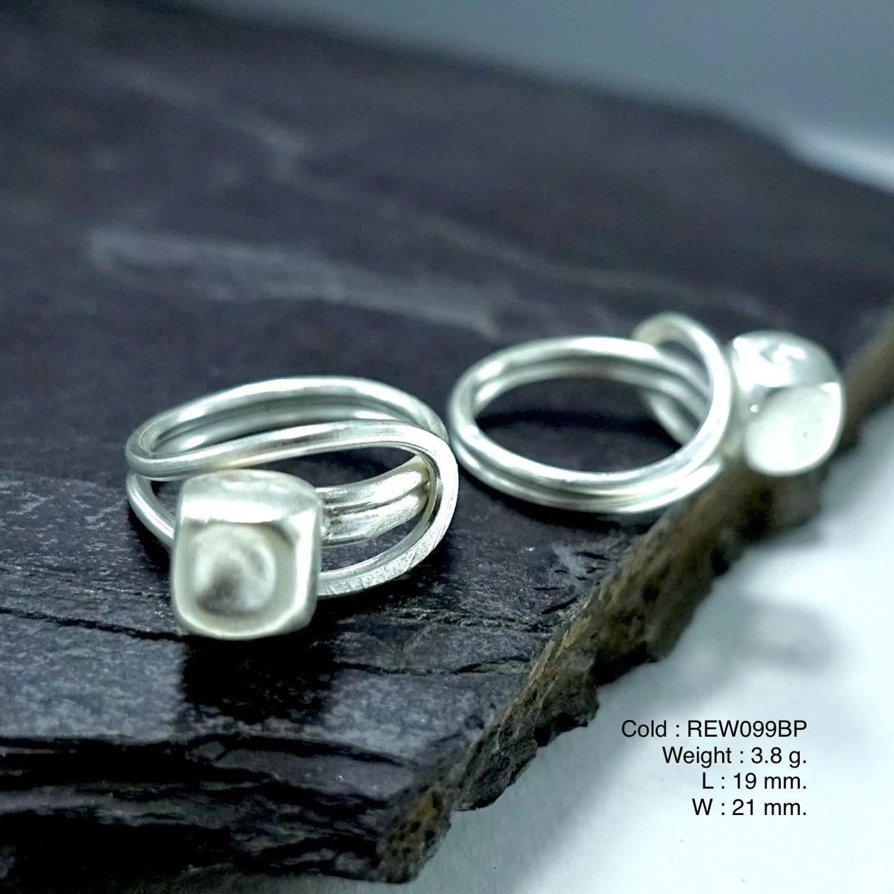 Crafted with heart: A silver ring.