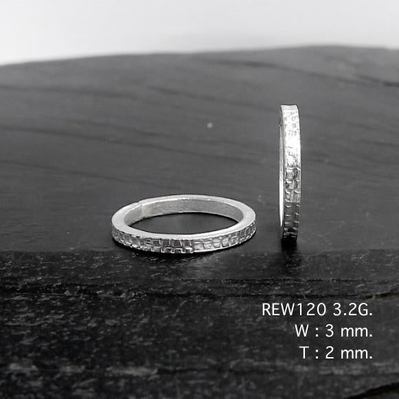 Elevate your look with a silver ring.