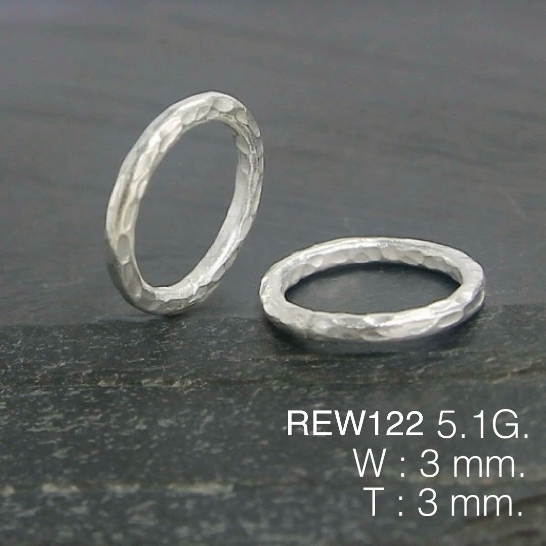 The only silver ring you need.