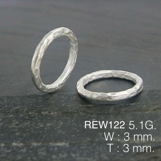 The only silver ring you need.