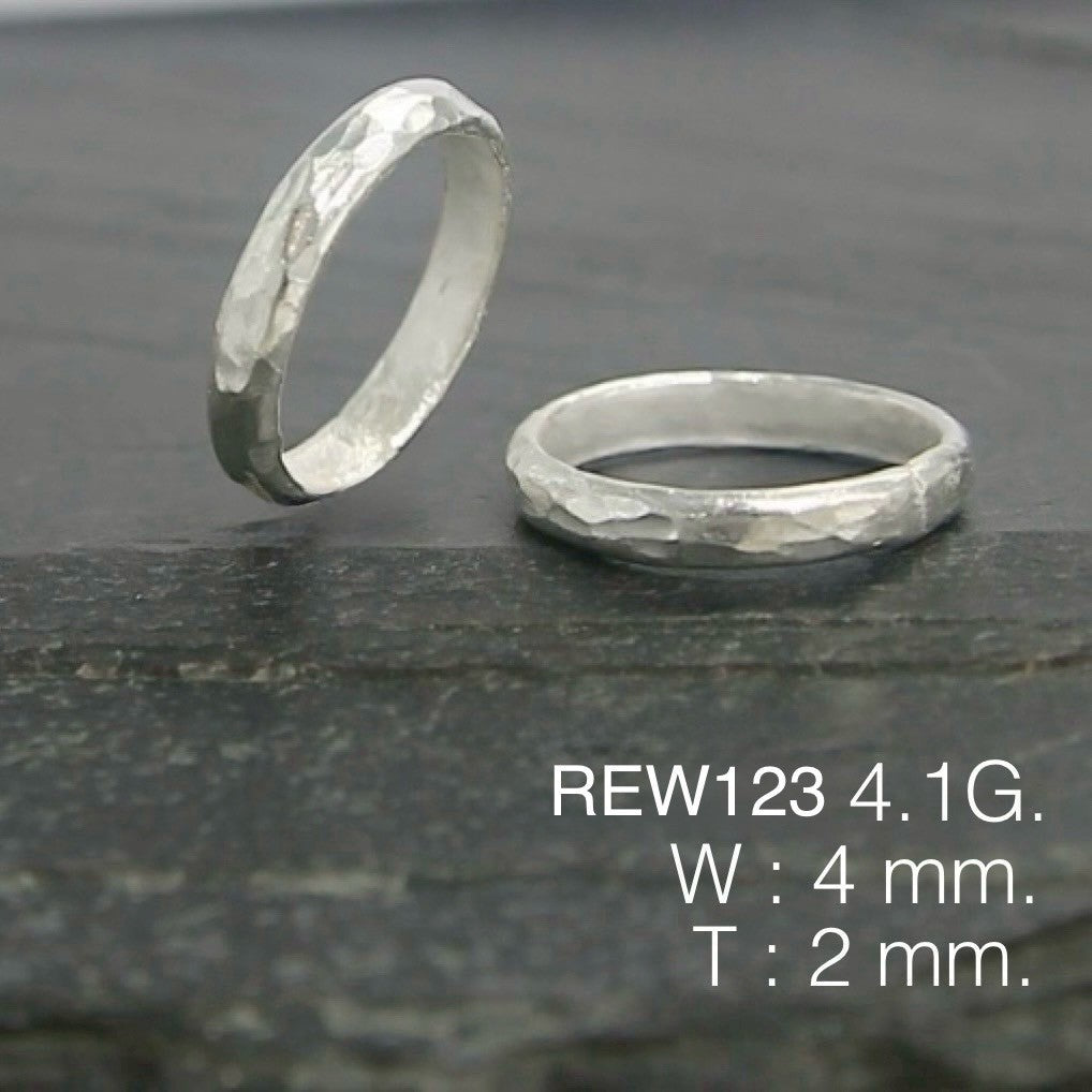 Get yours: A gorgeous silver ring.