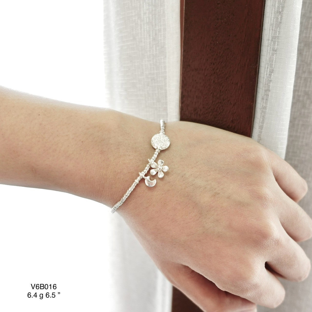 Subtle Shine Silver Bracelet