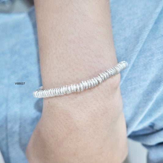 Gift-Ready Pure Silver Bracelet with Elegant Design
