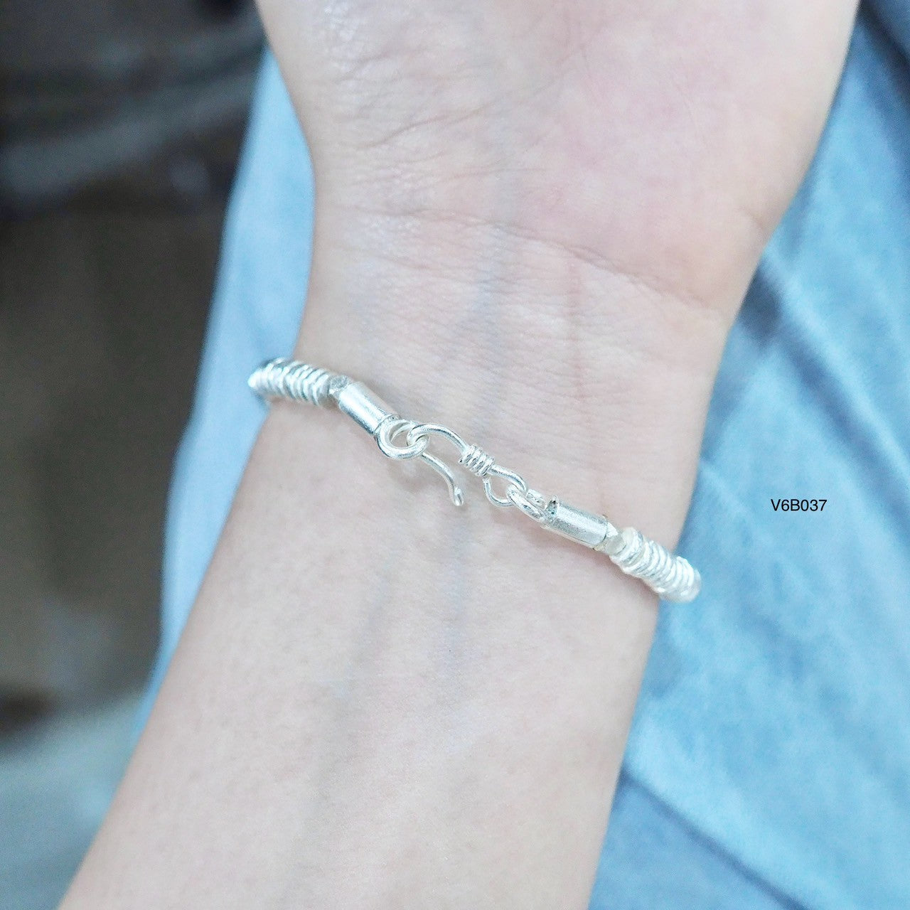 Gift-Ready Pure Silver Bracelet with Elegant Design
