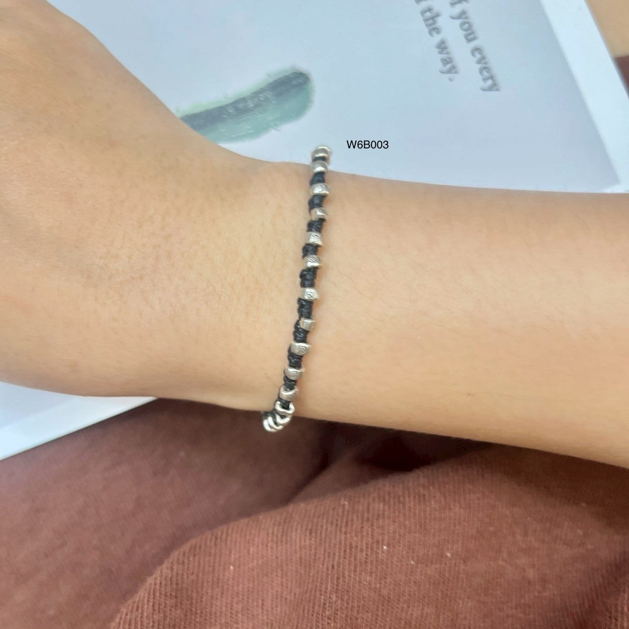 Luxury meets savings – silver bracelet on sale now!