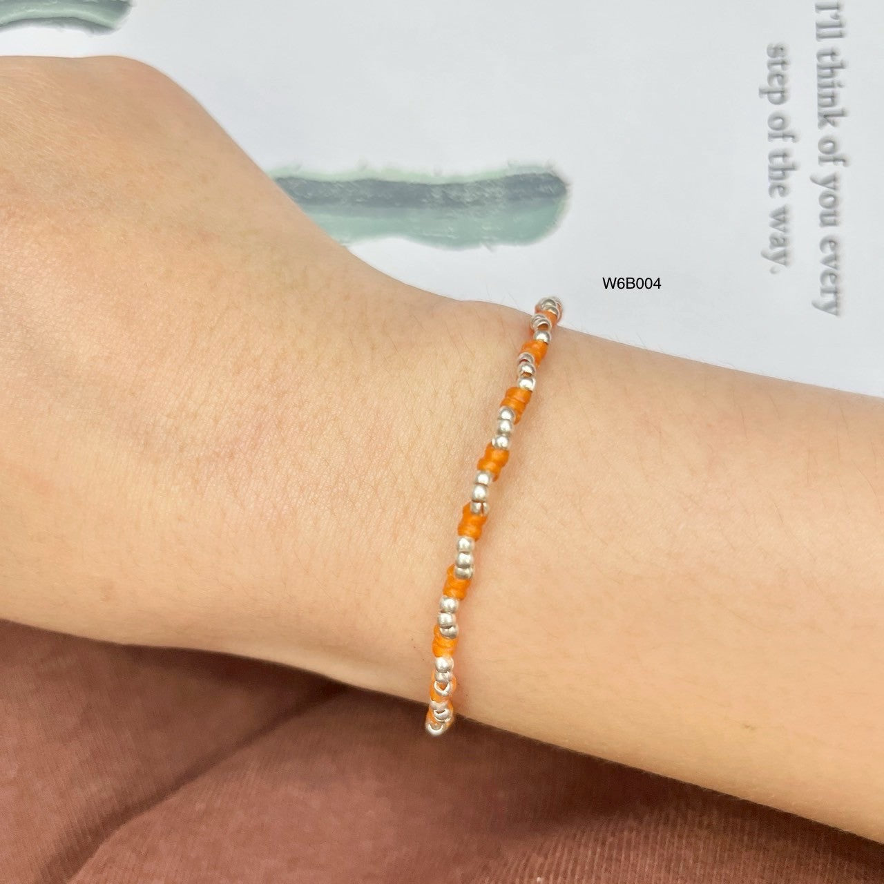 Minimalist silver bracelet, maximum style – and it's on sale!