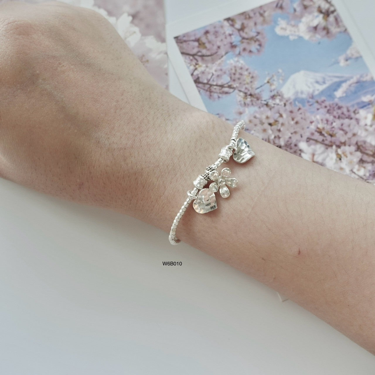 Don't wait – this stunning silver bracelet won’t stay on sale for long!