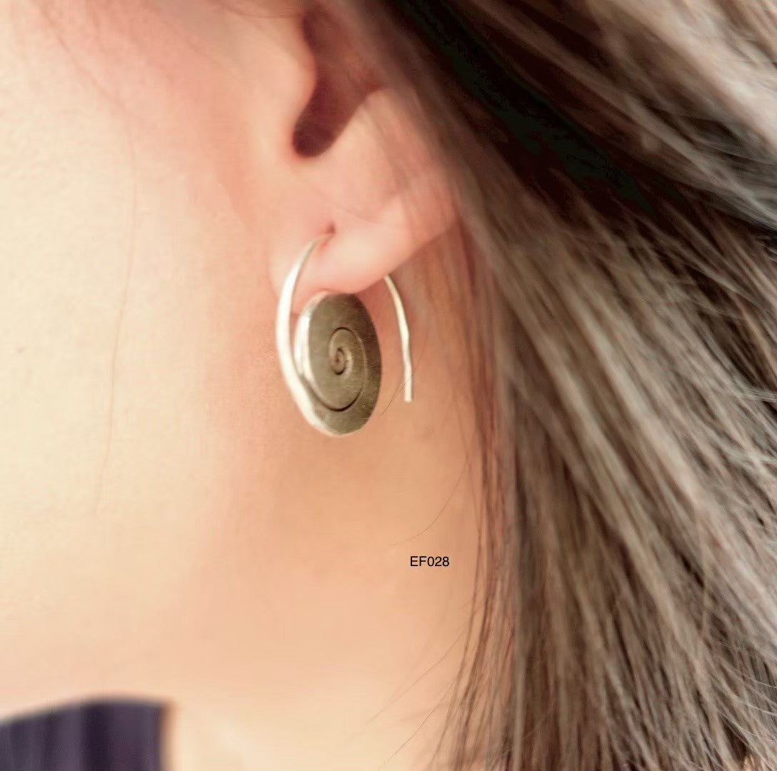 Pure silver perfection. Silver earrings.