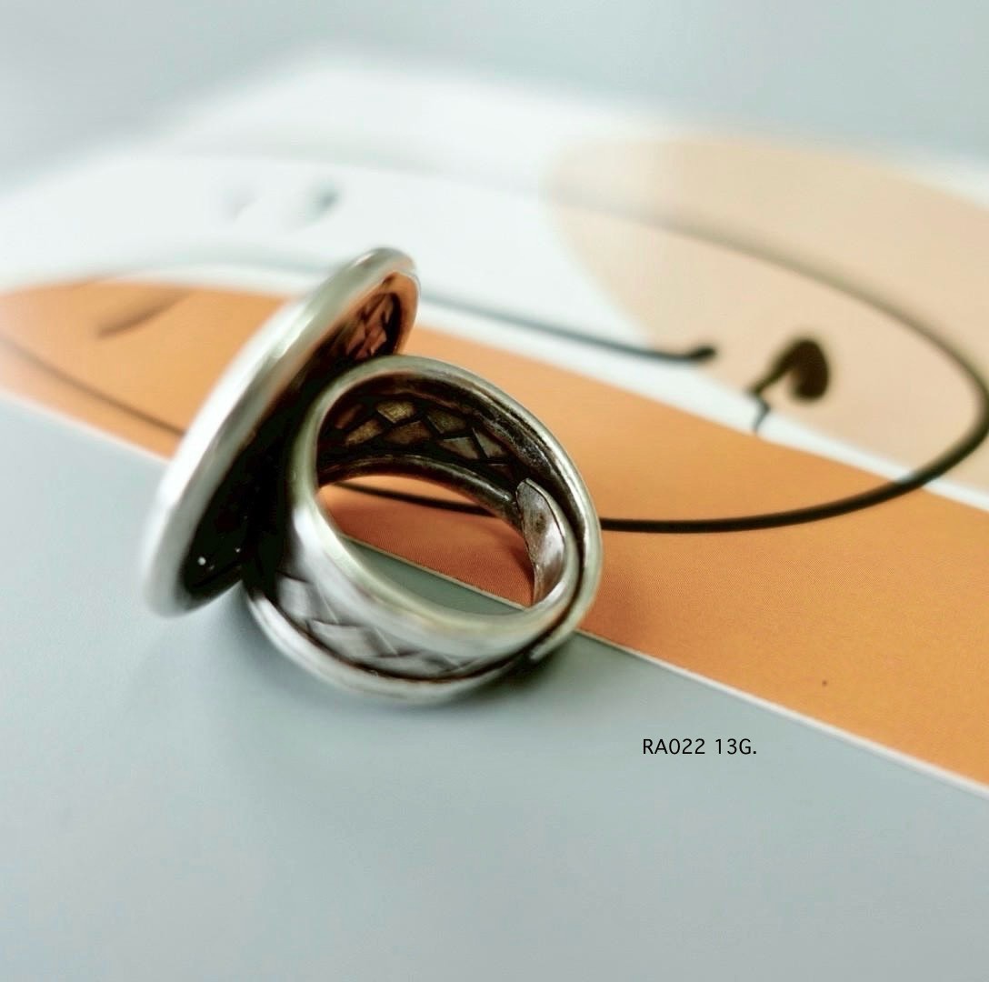 silver ring. Make your everyday sparkle.