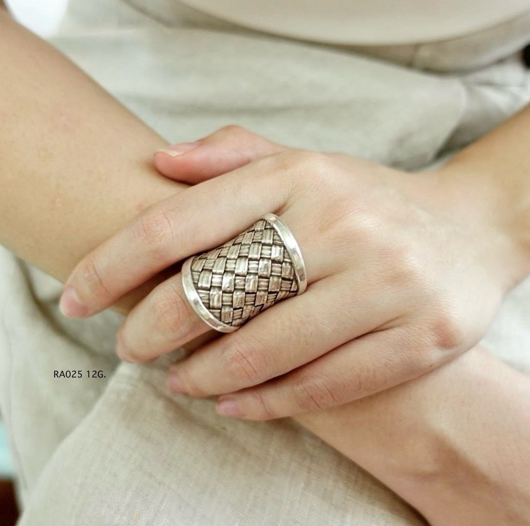 Adorn yourself. Wear silver ring.