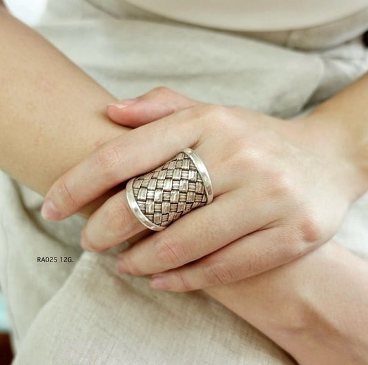 Adorn yourself. Wear silver ring.