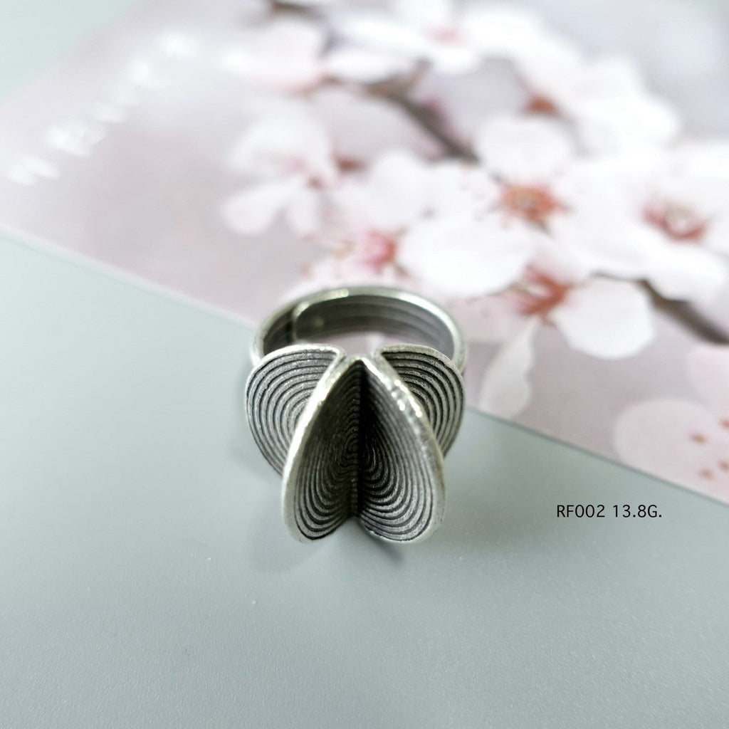 Handcrafted Hill Tribe silver ring – timeless, tribal, true.
