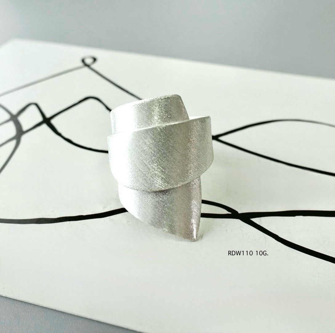 Silve ring. Understated. Unforgettable.