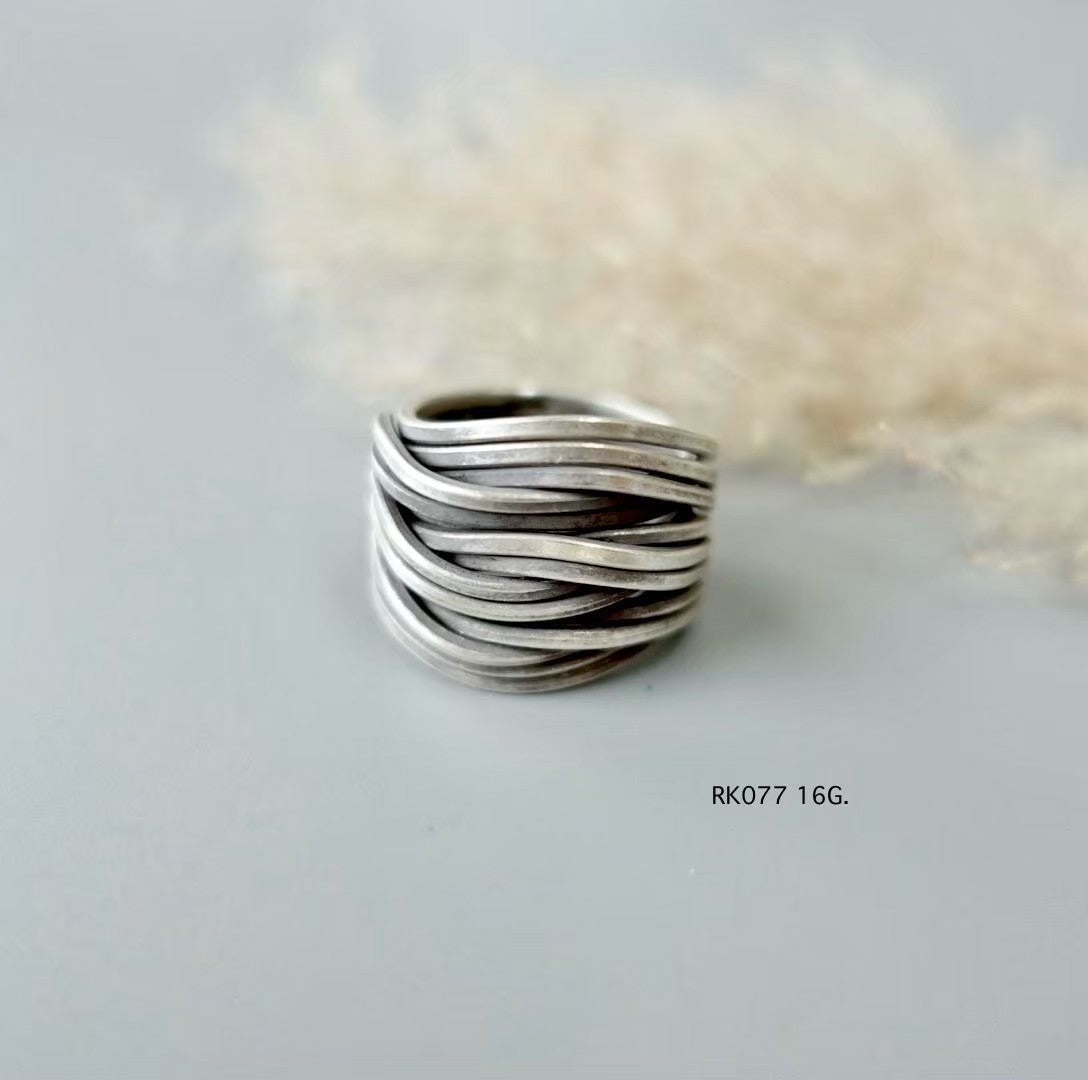 Handmade by hill tribe artisans, inspired by the earth. Silver ring.