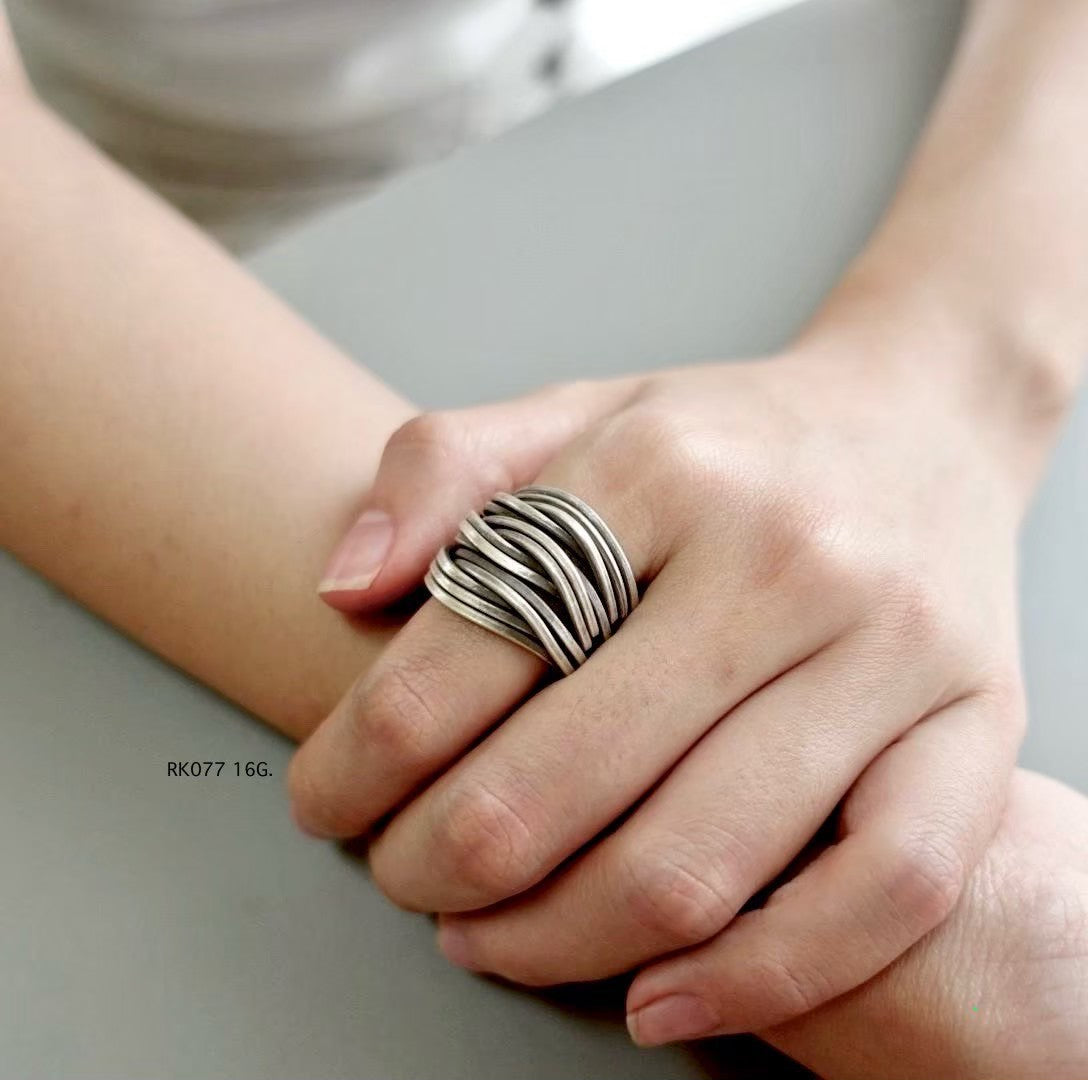 Handmade by hill tribe artisans, inspired by the earth. Silver ring.