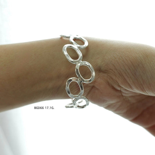 Handmade bangle. Artisan-crafted. Timeless elegance.