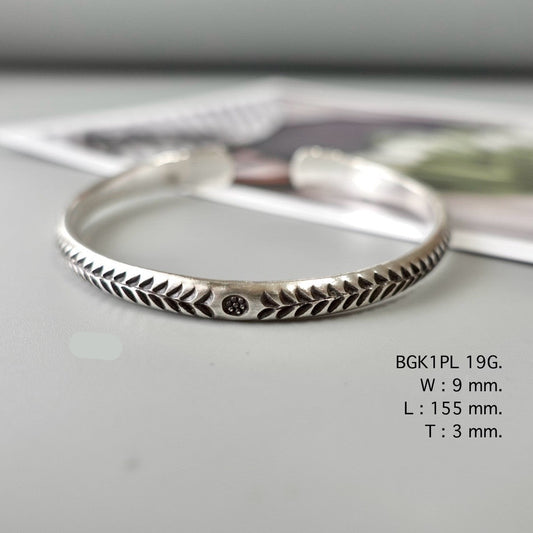A bangle as unique as you.