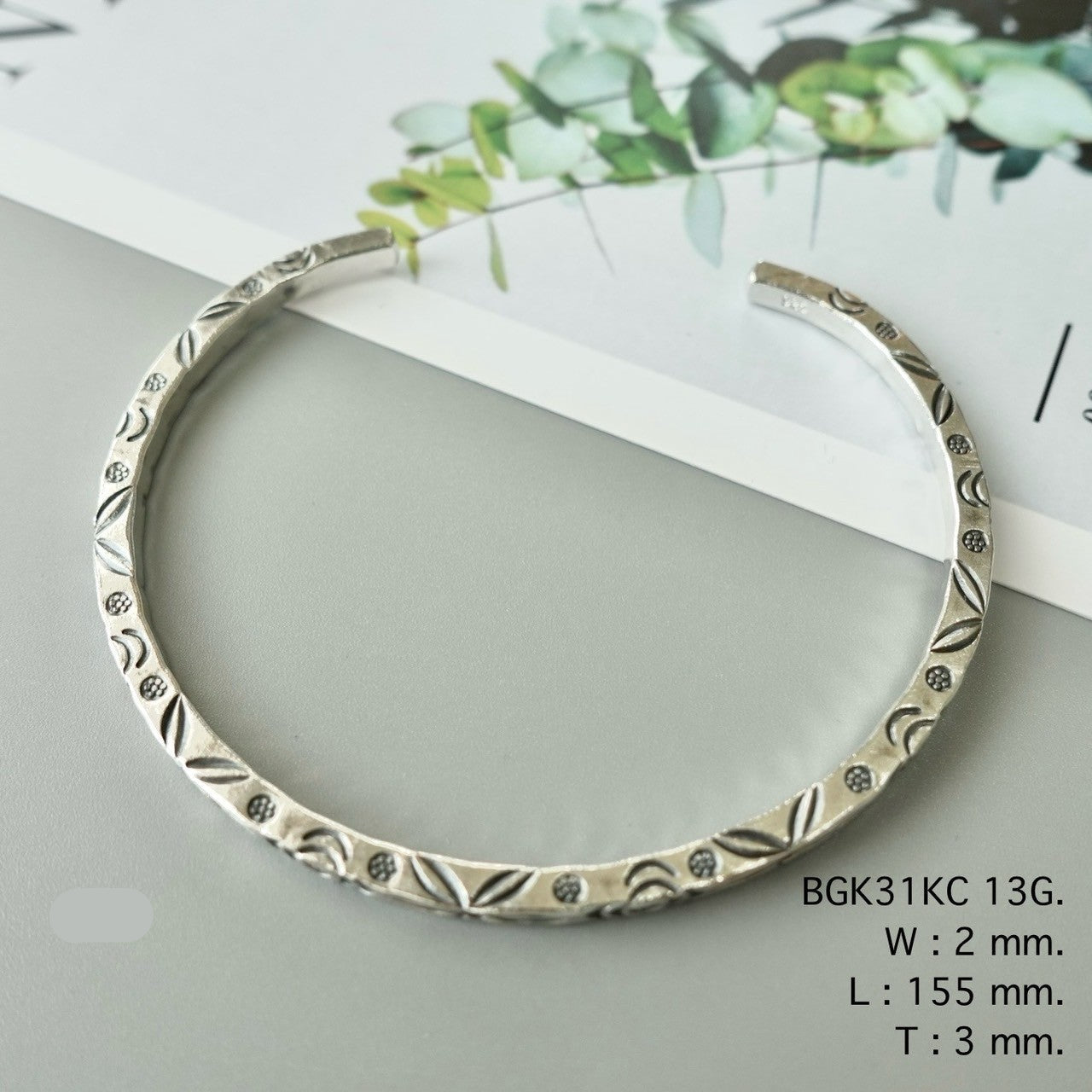 From silver to bangle — made by hand.